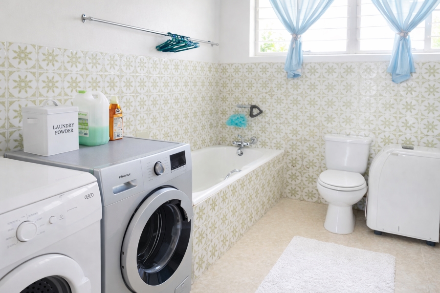 5 Bedroom Property for Sale in Protea Park North West